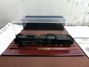 日車夢工房 国鉄D51形蒸気機関車 スーパーディスプレーモデル 1/45 24mm ケース付 買取